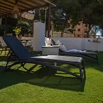 Arenas Beach Apartments